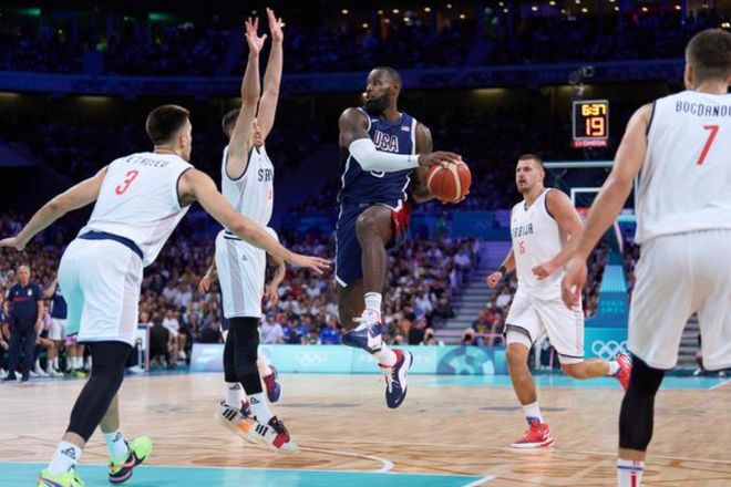 喀麦隆主帅：埃永有潜力为巴萨效力，他和埃托奥的类型不同（喀麦隆主帅：埃永具备加盟巴萨的潜质，与埃托奥风格迥异）